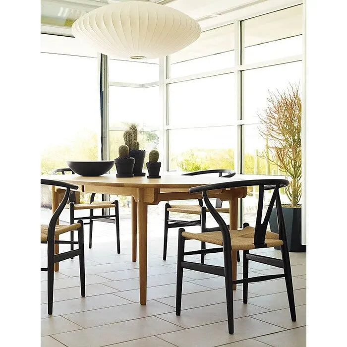 Silla Moderna Roja de Madera con Respaldo en Y Abierta, Estilo Contemporáneo para Cocina/Comedor, con Asiento Trenzado